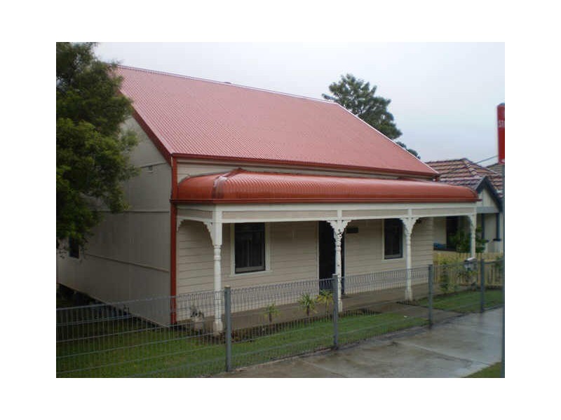 35 Undercliffe Road, Earlwood NSW 2206