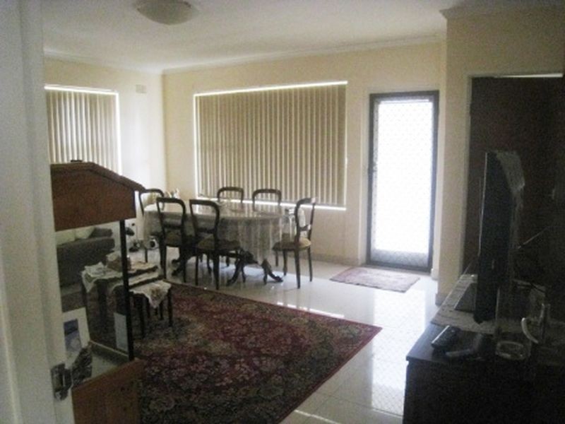 2/165 Homer St, Earlwood NSW 2206