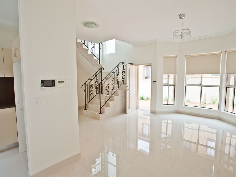 2/8 Rome St, Canterbury NSW 2193