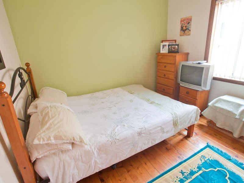 38 Macquarie Road, Earlwood NSW 2206