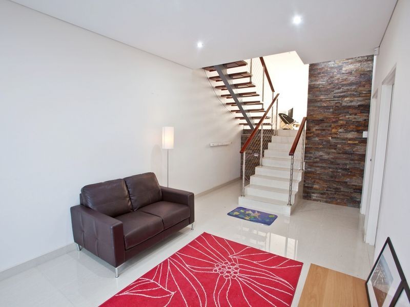 13 Highcliff Road, Earlwood NSW 2206