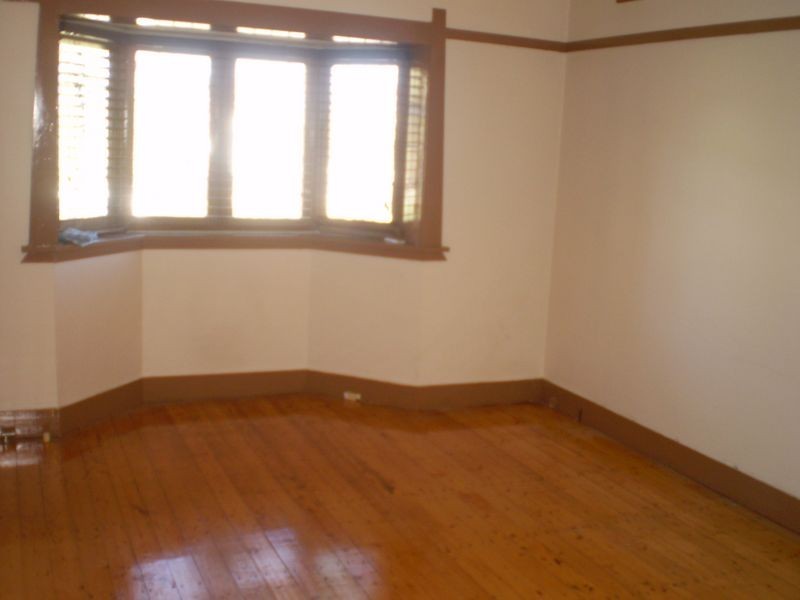 27 Fleet Avenue, Earlwood NSW 2206