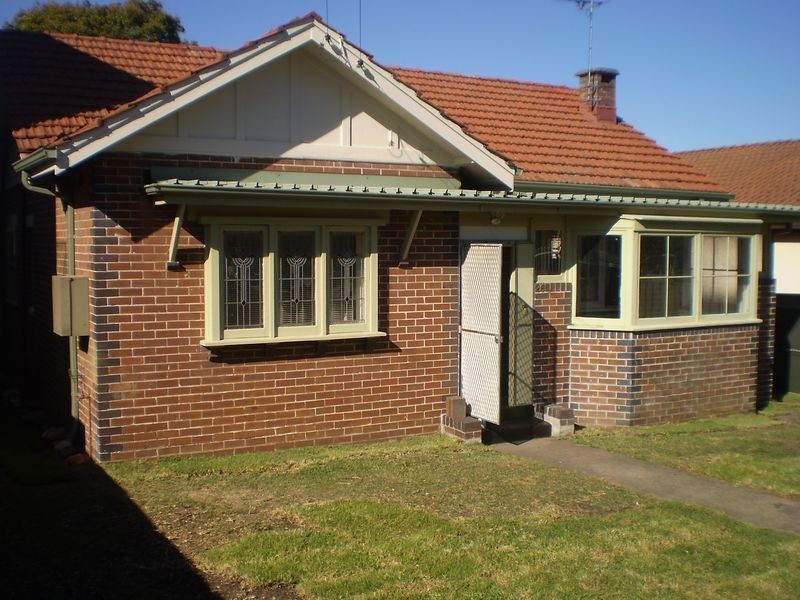 26 Earlwood Avenue, Earlwood NSW 2206