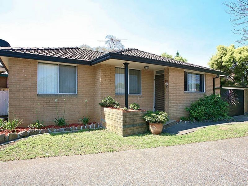 2/48 Flora St, Roselands NSW 2196