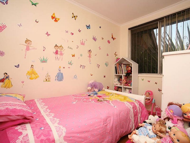 2/48 Flora St, Roselands NSW 2196