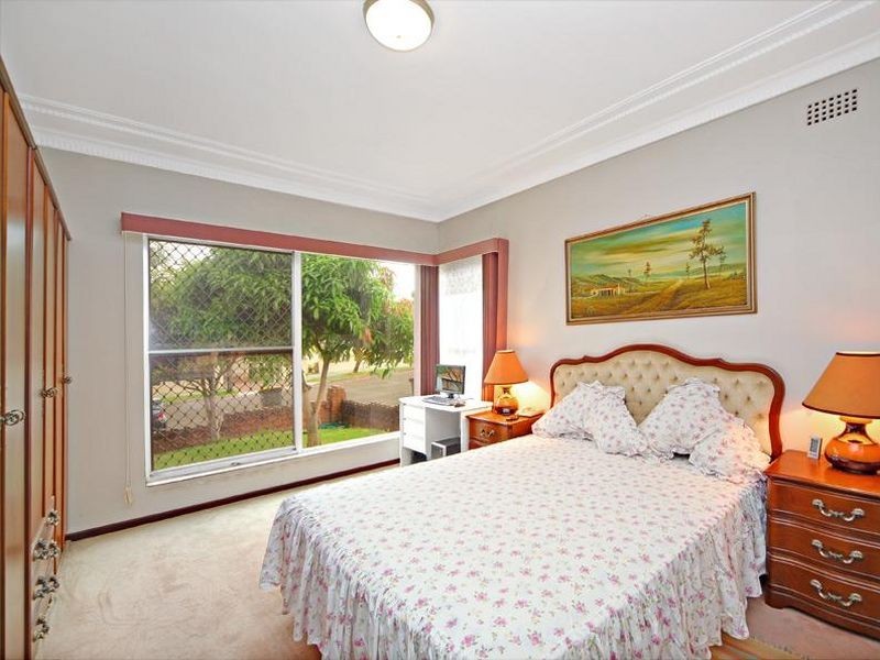 14 Eulabah Avenue, Earlwood NSW 2206