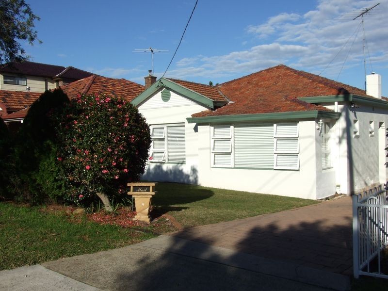 5 Frost Street, Earlwood NSW 2206