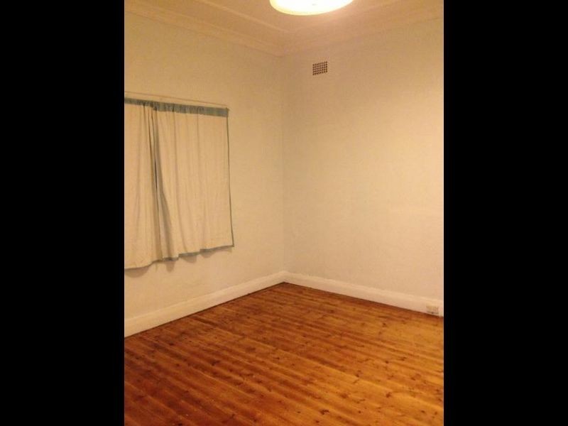 11 Moncur Avenue, Belmore NSW 2192