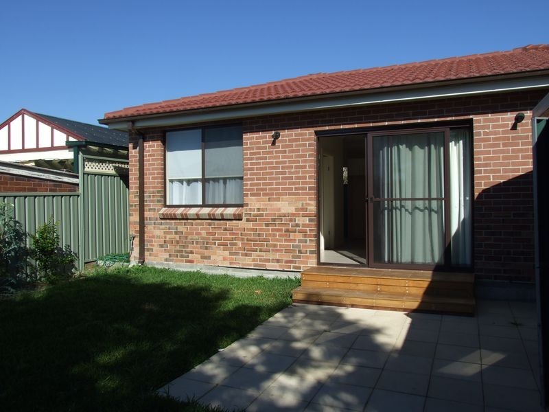 11 Canton St, Canterbury NSW 2193