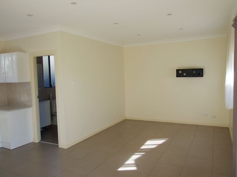 11 Canton St, Canterbury NSW 2193