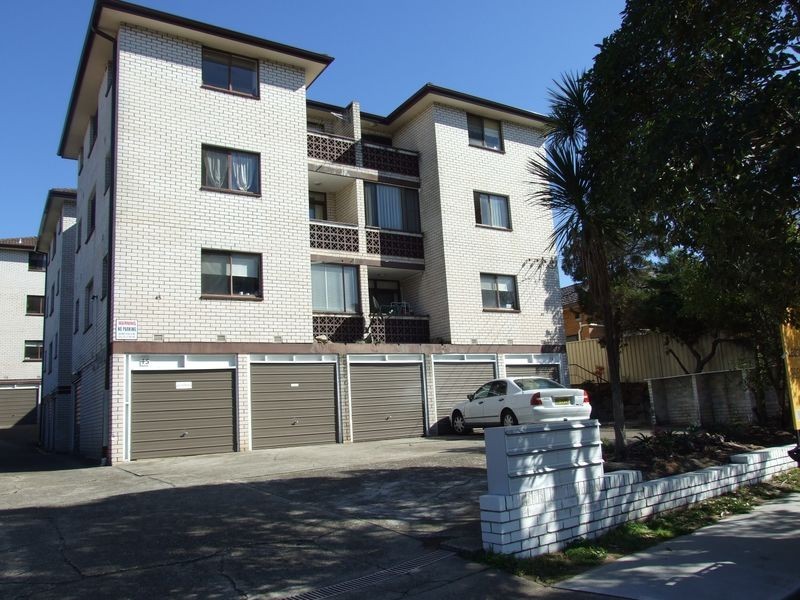 11/43 Chapel Street, Roselands NSW 2196