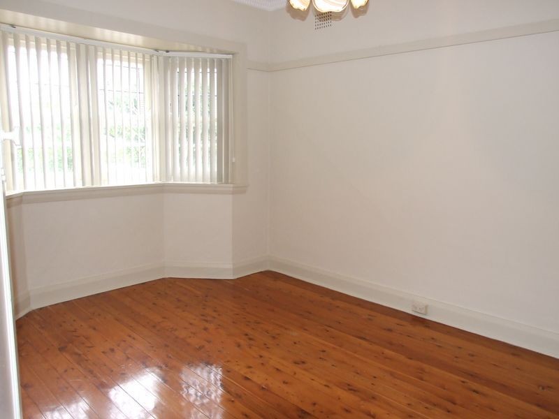 4 Caroline Street, Earlwood NSW 2206