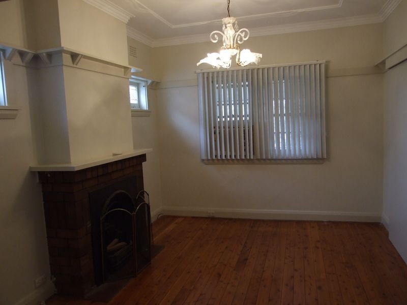 4 Caroline Street, Earlwood NSW 2206