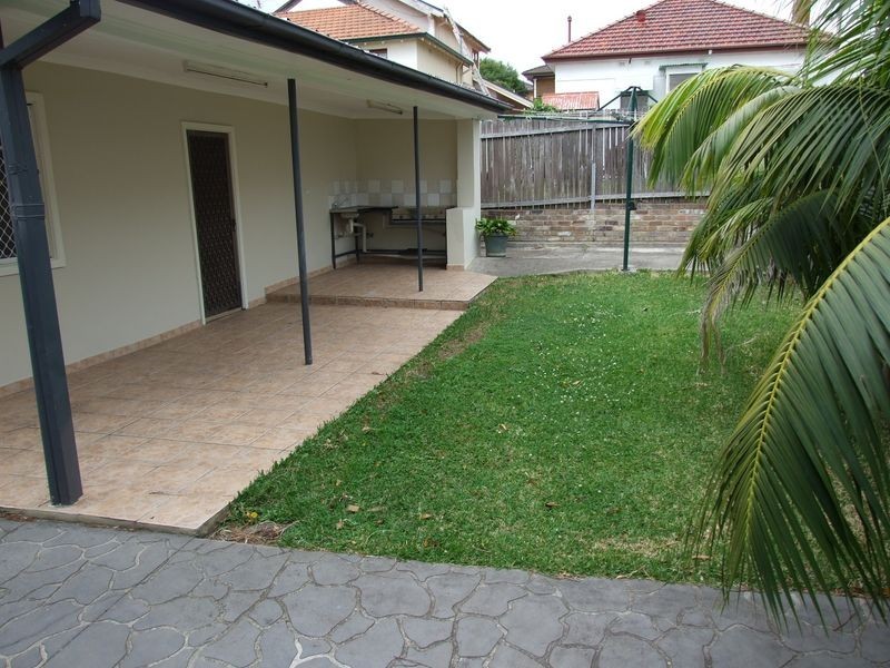 4 Caroline Street, Earlwood NSW 2206