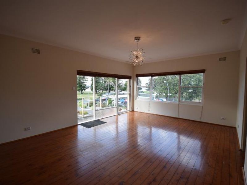 186 Russell Avenue, Dolls Point NSW 2219