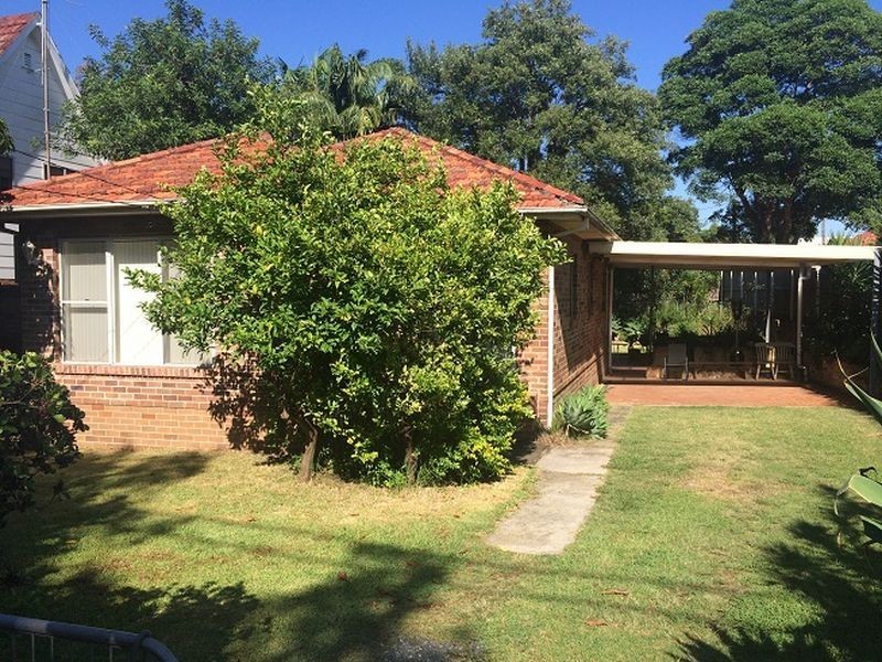 1 Attunga Ave, Earlwood NSW 2206