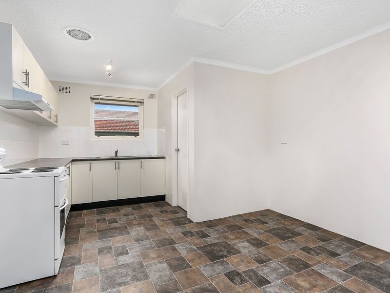 15 St Albans Rd, Kingsgrove NSW 2208