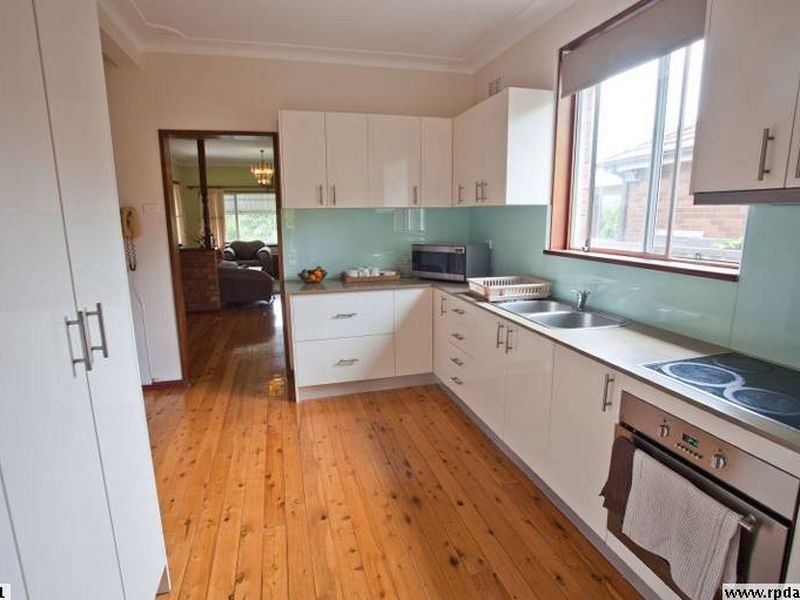 38 Macquarie Road, Earlwood NSW 2206