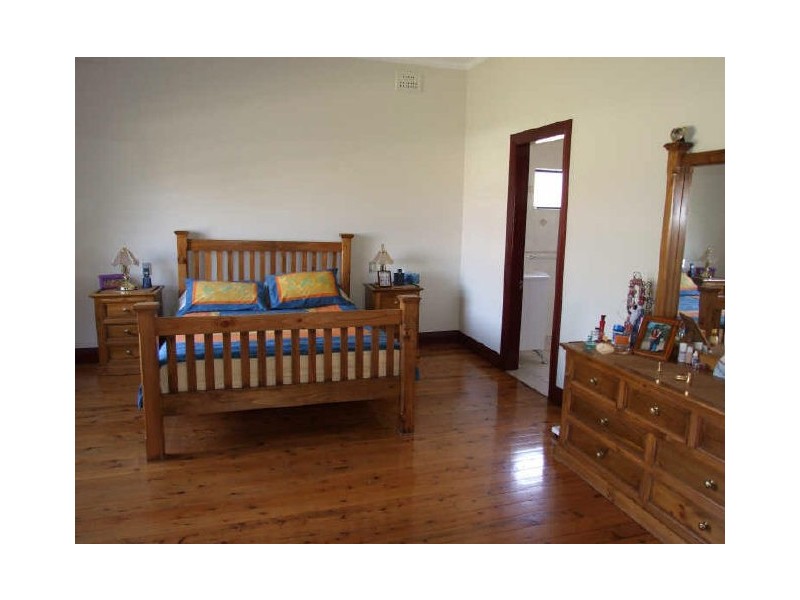 27 Marana Road, Earlwood NSW 2206