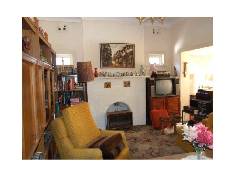 84 Bayview Avenue, Earlwood NSW 2206