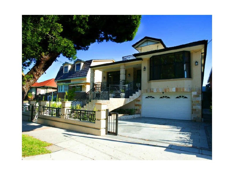 28 Fricourt Avenue, Earlwood NSW 2206