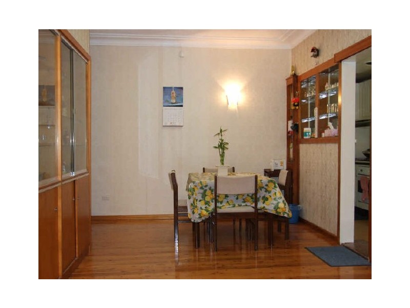 20 Highland Cres, Earlwood NSW 2206