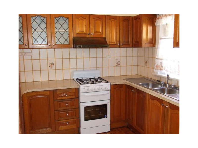 4 Lawn Ave, Clemton Park NSW 2206