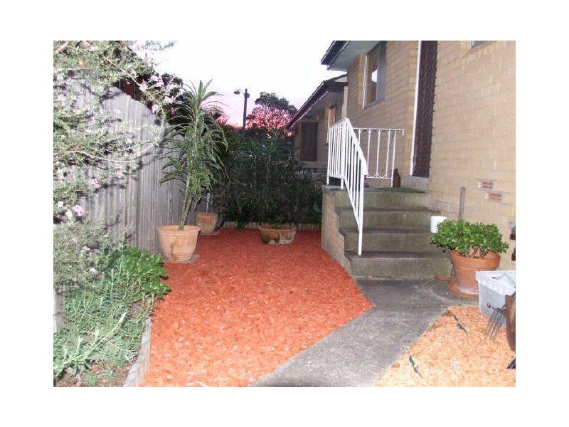 2/82 Wardell Rd, Earlwood NSW 2206