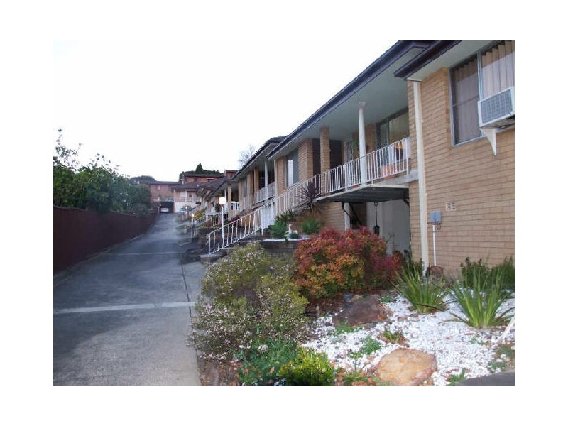 2/82 Wardell Rd, Earlwood NSW 2206