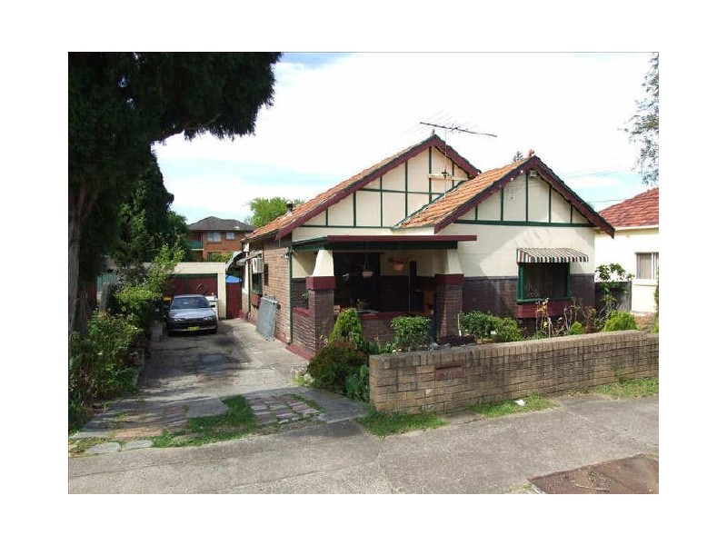 36 Northcote St, Canterbury NSW 2193