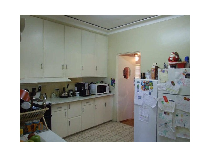 2 Wolli Avenue, Earlwood NSW 2206