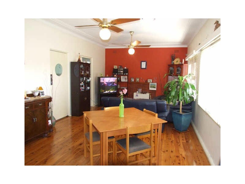 2 Wolli Avenue, Earlwood NSW 2206