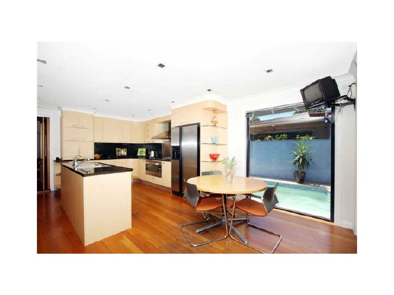 2 Wavell Pde, Earlwood NSW 2206