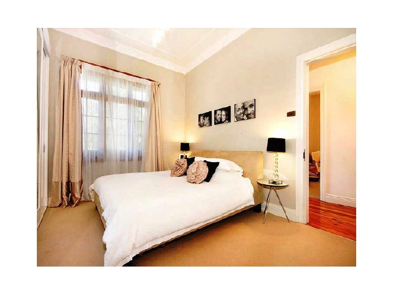 33 Banks Road, Earlwood NSW 2206