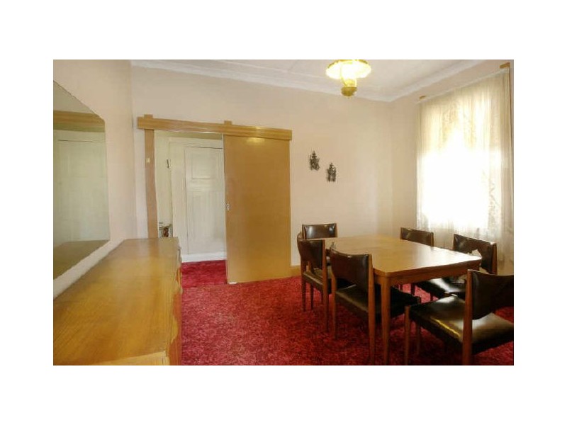 61 Minnammorra Ave, Earlwood NSW 2206