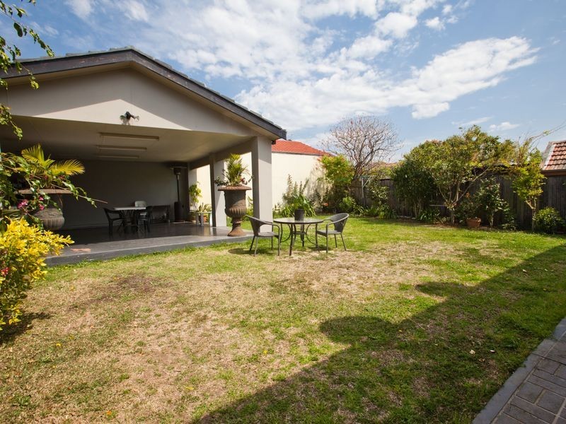 36 Kitchener Ave, Earlwood NSW 2206