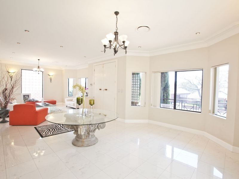 36 Kitchener Ave, Earlwood NSW 2206