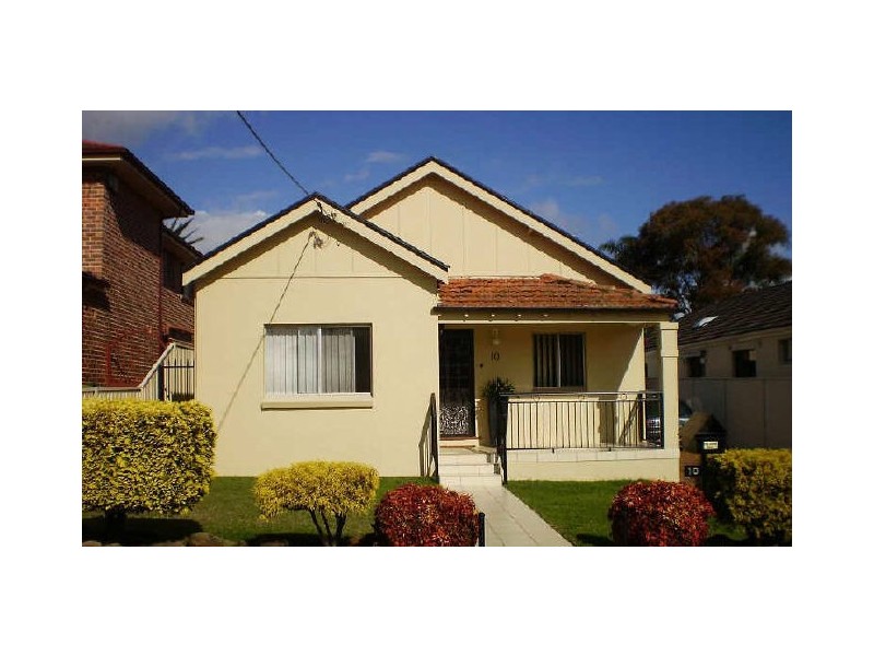 10 Barnes Avenue, Earlwood NSW 2206