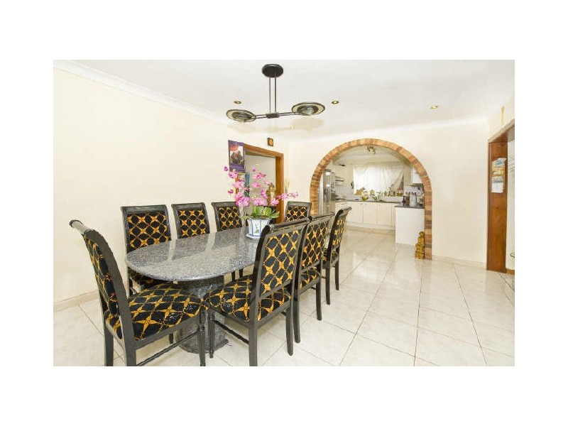 82 Bexley Rd, Earlwood NSW 2206