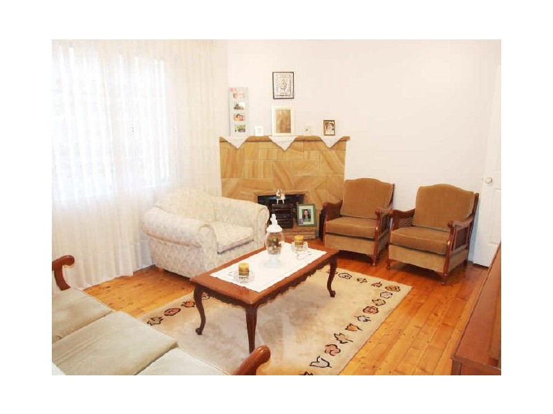 2 Singleton Street, Earlwood NSW 2206