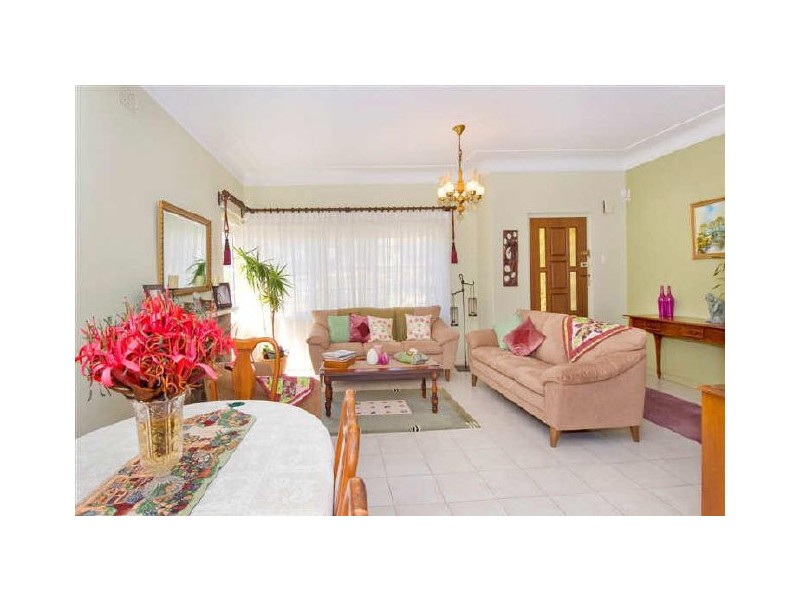 53 Nelson Ave, Belmore NSW 2192
