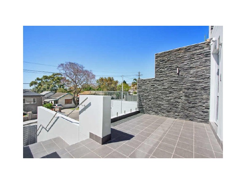 2 & 2A Caroline St, Earlwood NSW 2206