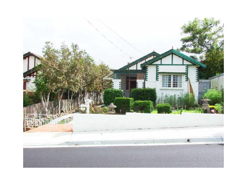 11 Unwin St, Canterbury NSW 2193