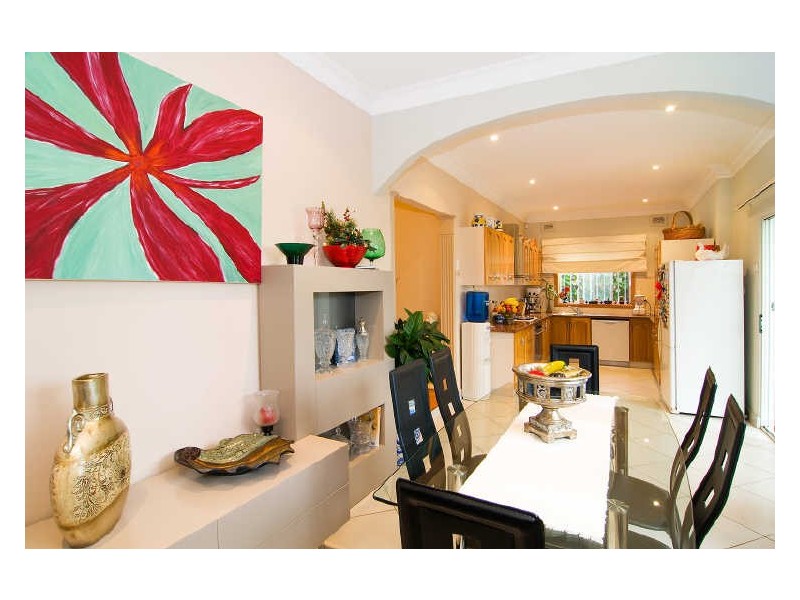 16 Floss Street, Hurlstone Park NSW 2193
