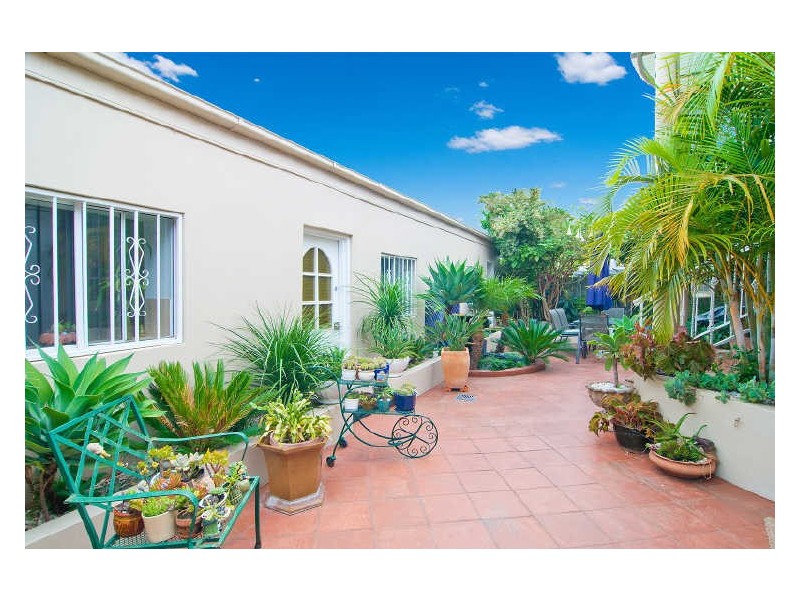 16 Floss Street, Hurlstone Park NSW 2193
