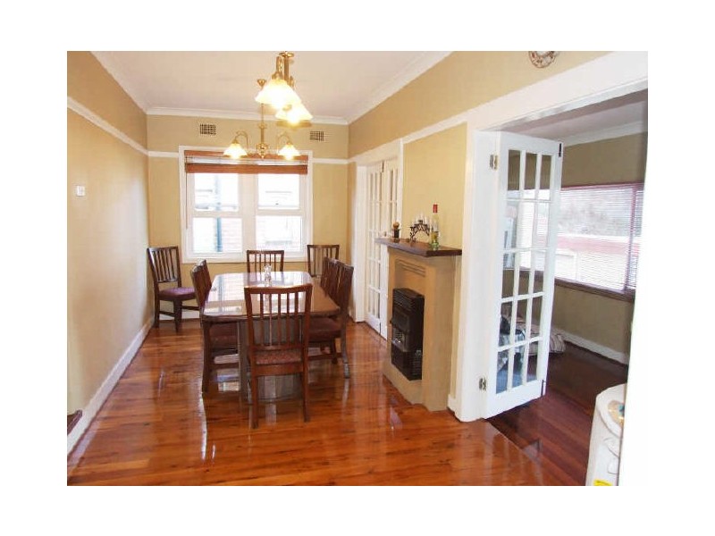 6 Angus Street, Earlwood NSW 2206