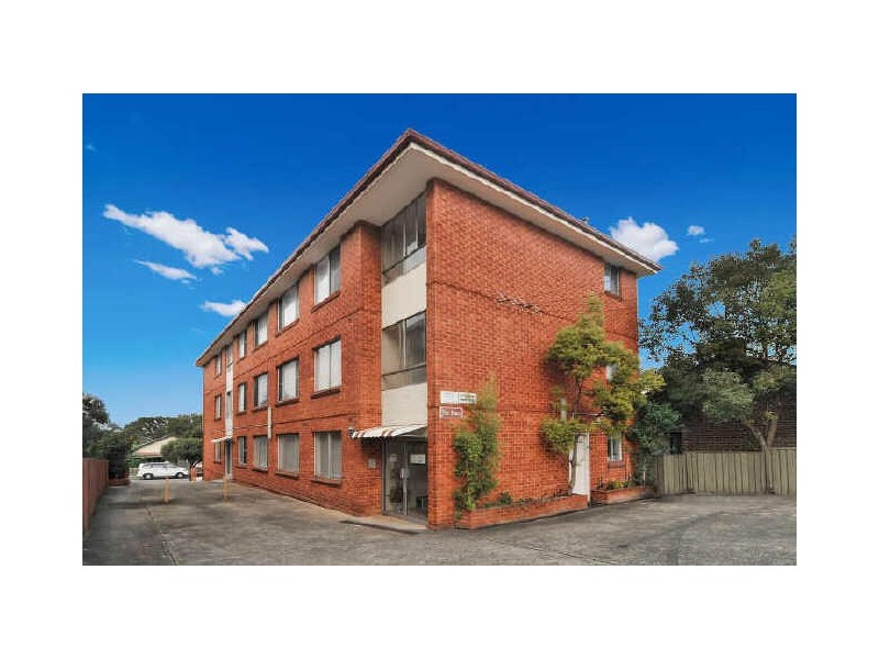 6/4 Howard Street, Canterbury NSW 2193