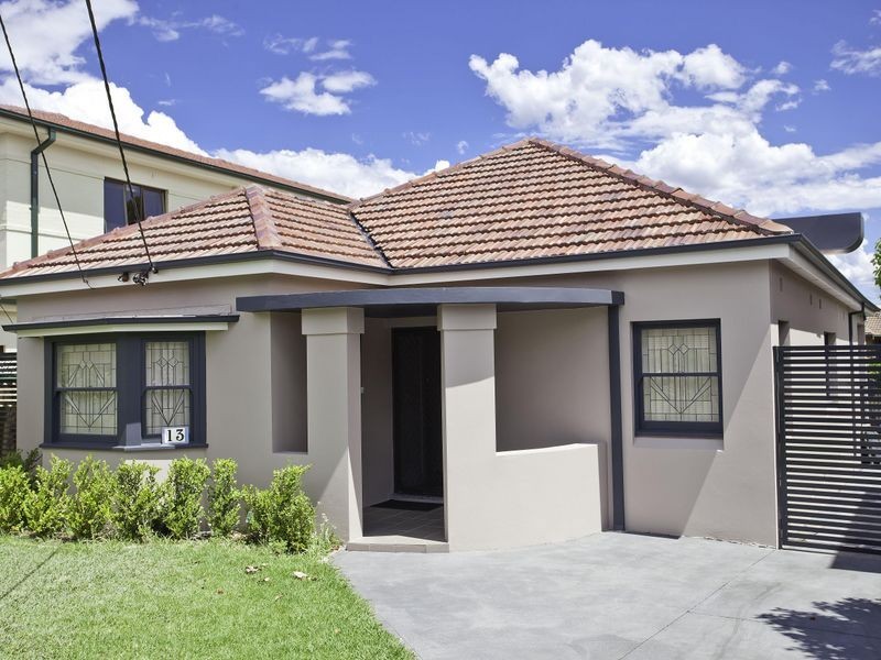 13 Charleston Avenue, Earlwood NSW 2206