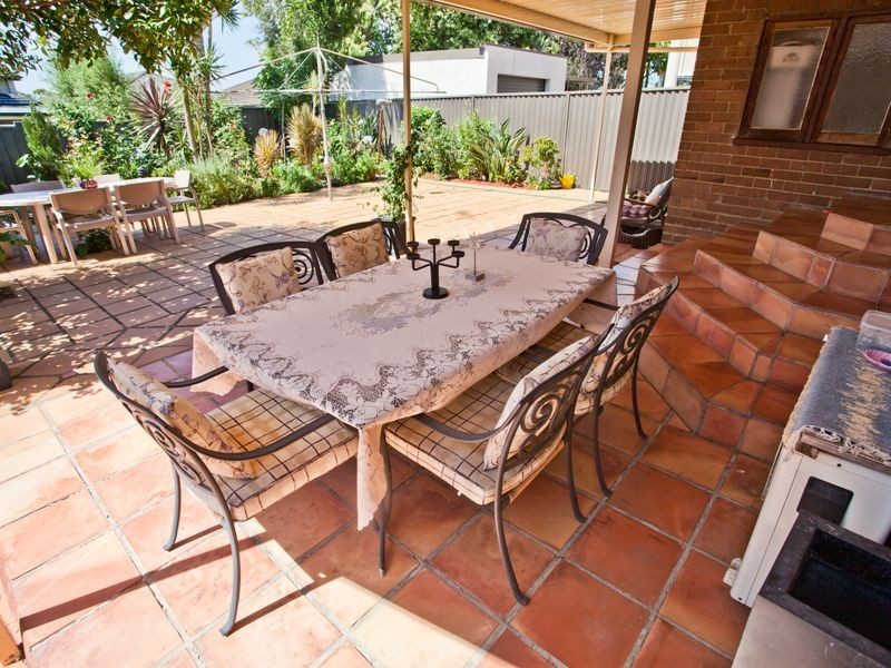 15 Eulabah Avenue, Earlwood NSW 2206