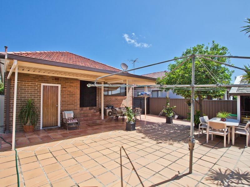 15 Eulabah Avenue, Earlwood NSW 2206